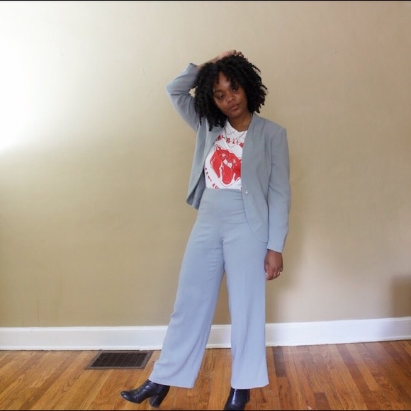 PERFECT Two Piece Set - Picture 3 of 4